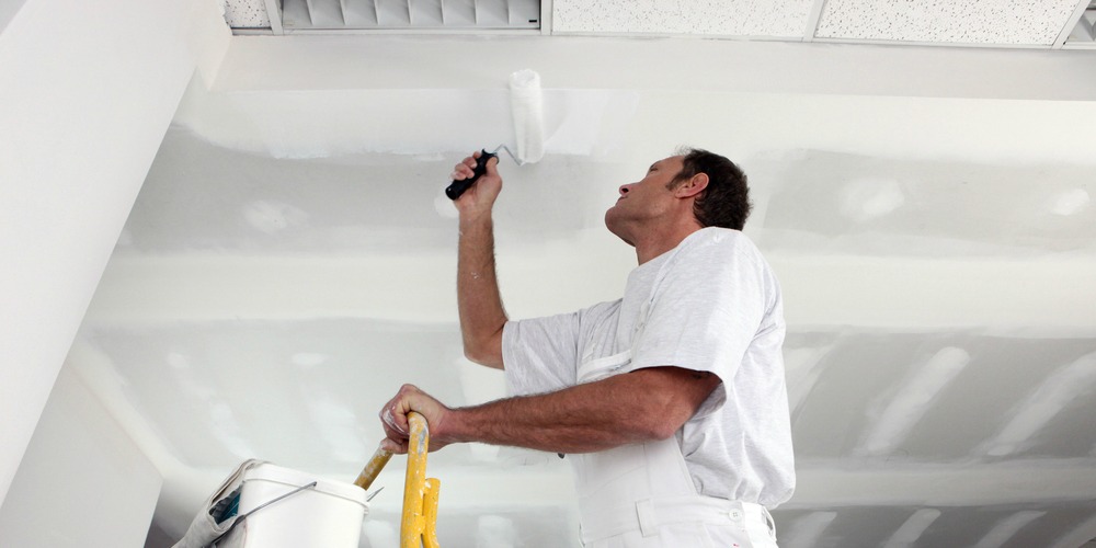 How to paint the ceiling