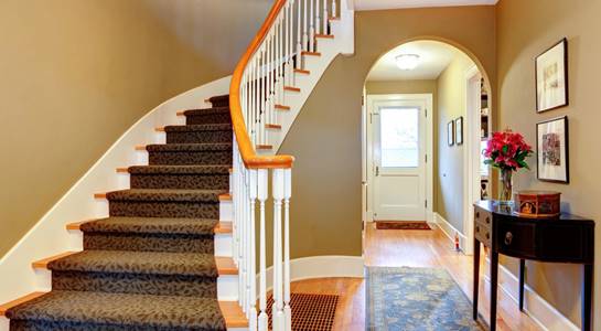 Useful tips on how to paint your hallway and stairs