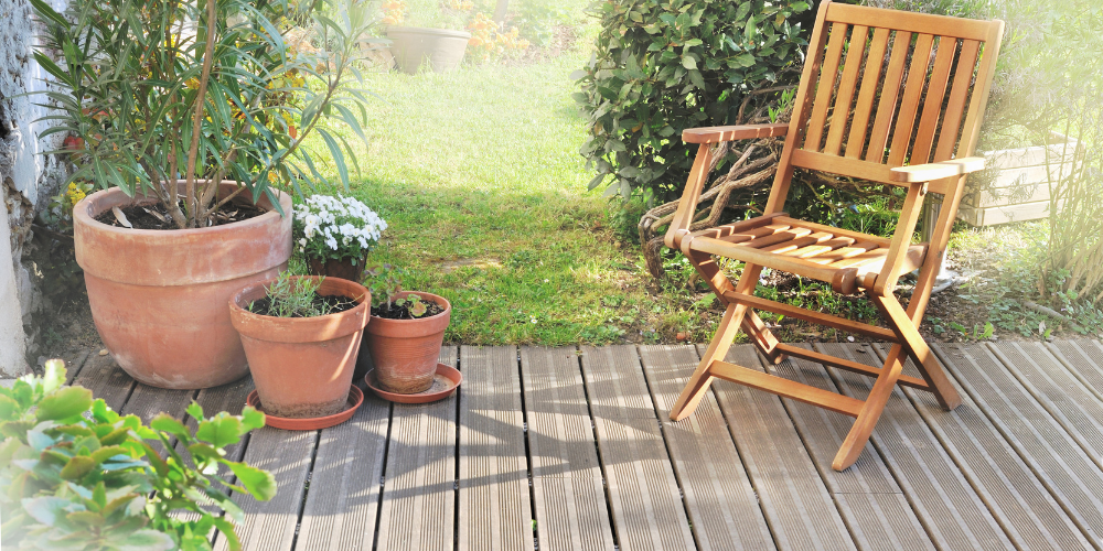 Picking paint for garden furniture