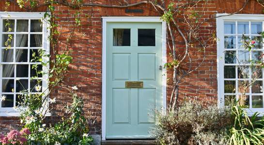 Picking a new front door colour with Farrow and Ball!