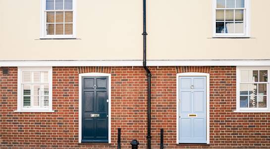 Which masonry paint to choose for stunning brickwork transformations